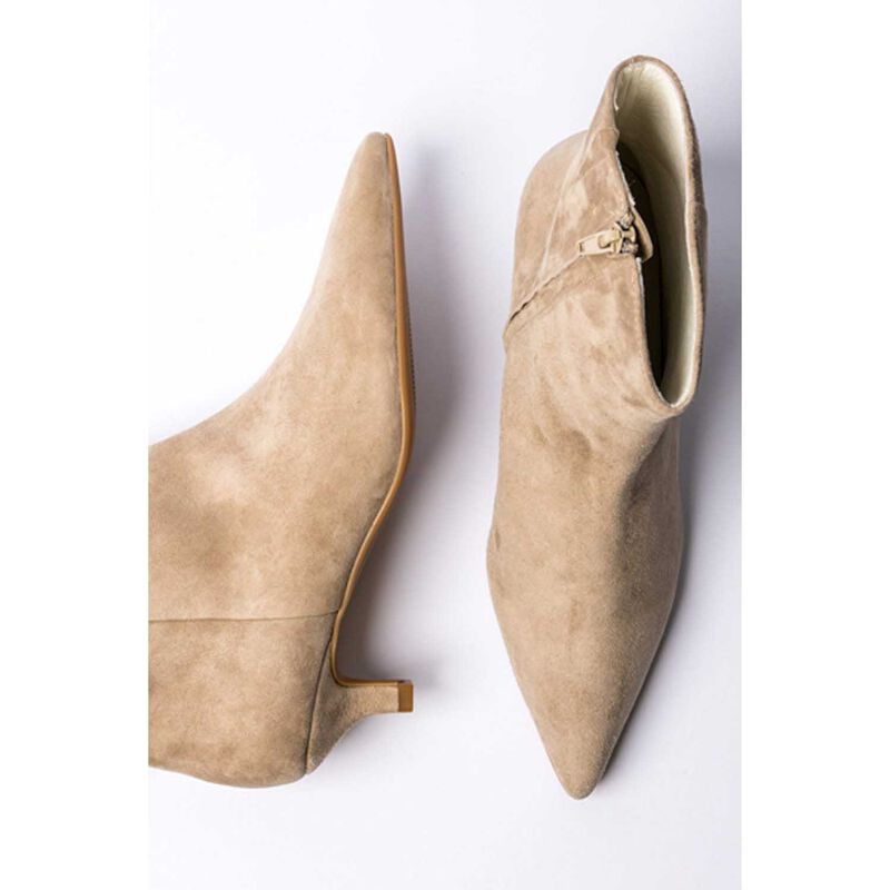 Zoe Kratzmann Implicit Boot image number 2